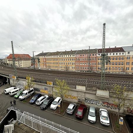 Wohnperle Neustadt - Zentral, Kostenloser Parkplatz, Lift, Klimaanlage 德累斯顿 外观 照片
